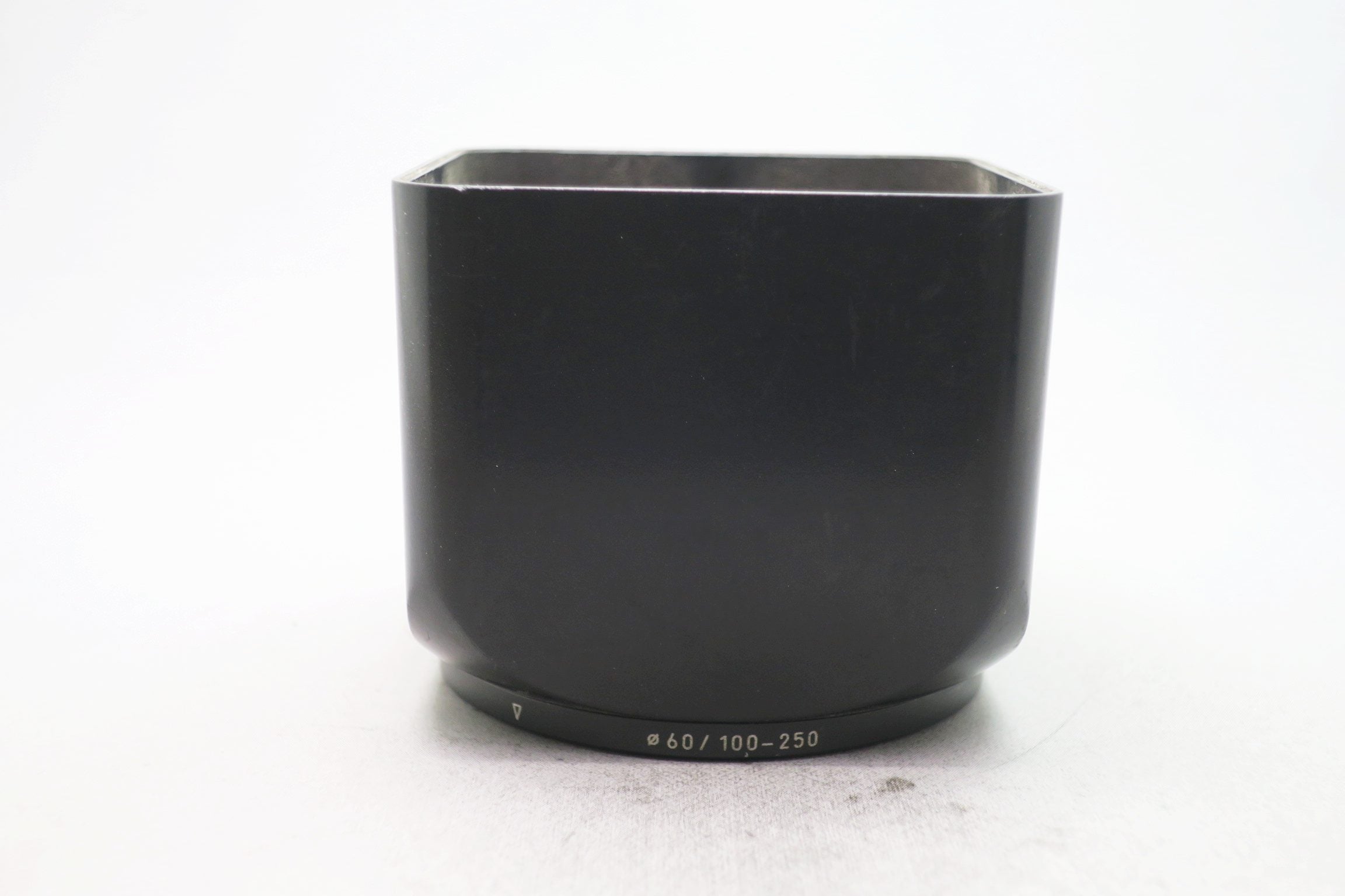 ハッセルブラッド　ベローズ　レンズシェード 中古(used)】ハッセルブラッド レンズシェード50 – トキワカメラ