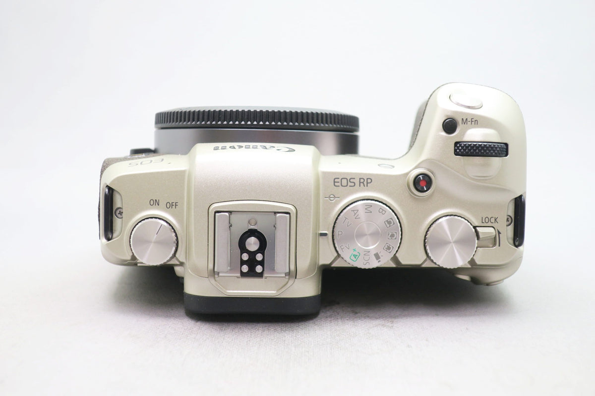 Canon - EOS RP本体。オマケ付き（土日限定値下げ） キヤノン EOS RP ゴールド マウントアダプターSPキット [期間