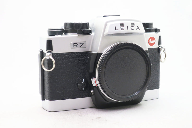 ライカ R7