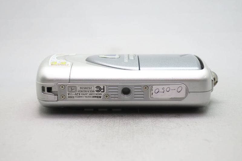 ニコン COOLPIX E3500