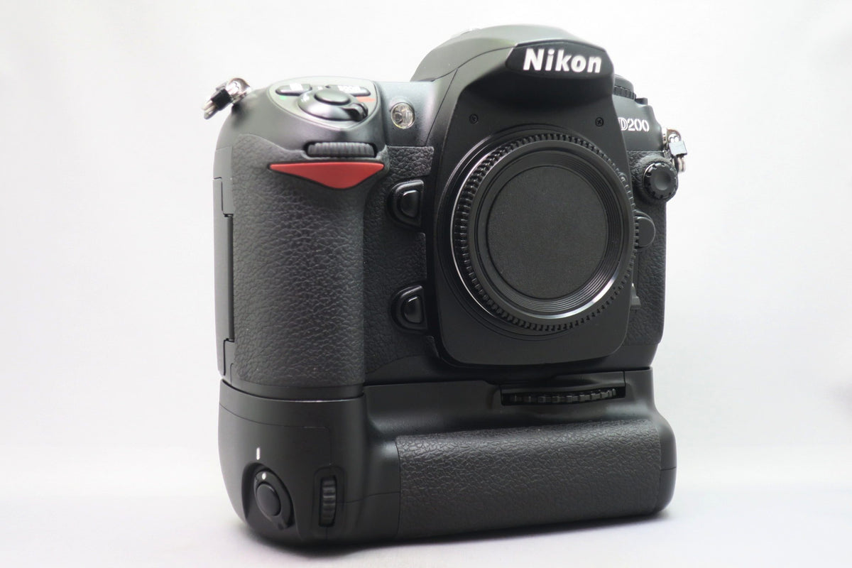 ニコン D200 MB-D200セット