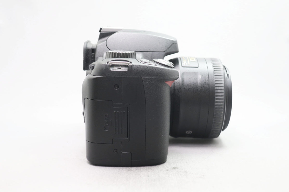 Nikon D60 CCDデジタル一眼　動作品　35-70 AFニッコールレンズ ニコン D60 AF-S DX ニッコール 35/1.8G