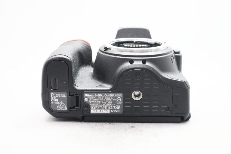 D5600 ダブルズームキット