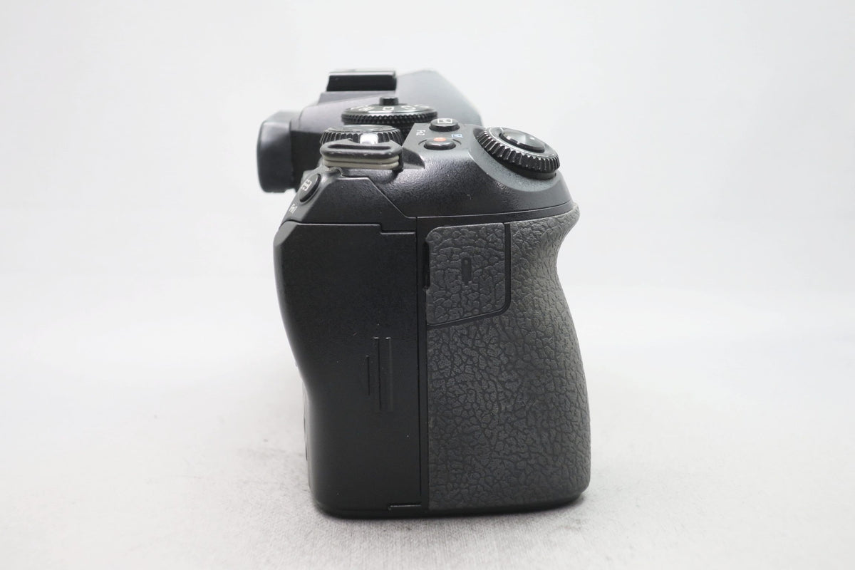 オリンパス OM-D E-M1 Mark II