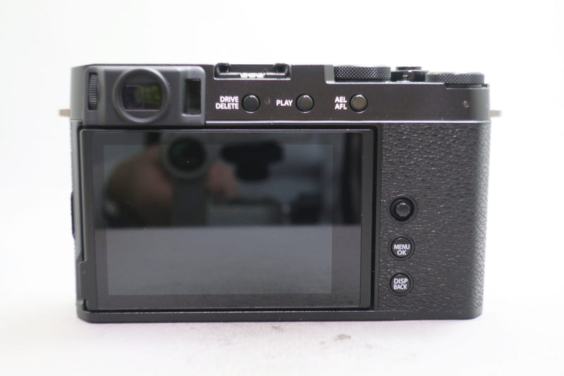 富士フィルム X-E4