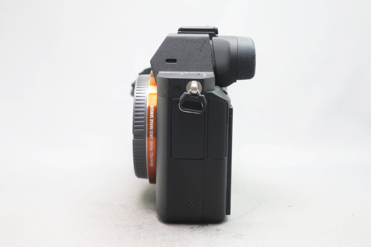 ソニー α7 II ILCE-7M2 ソニー α7 II ILCE-7M2