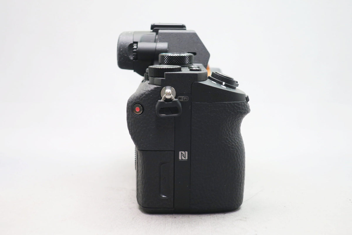 ソニー α7 II ILCE-7M2 ソニー α7 II ILCE-7M2