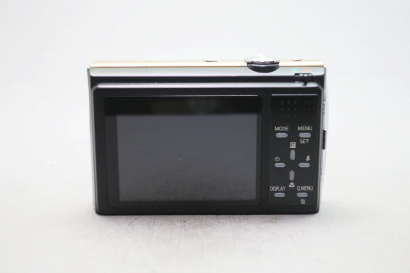 パナソニック LUMIX DMC-FP8