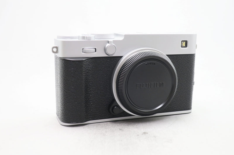 中古フジフィルムデジカメ